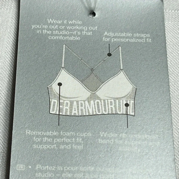 Under Armour low impact racerback sport bra, removable cups  ,adjustable straps - Picture 14 of 14